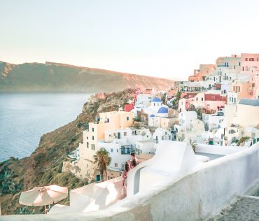 Santorini-Greece-Lightroom-Preset-Filter-Paris-Chic-Style-Travel-Instagram-Fashion-Blog-6