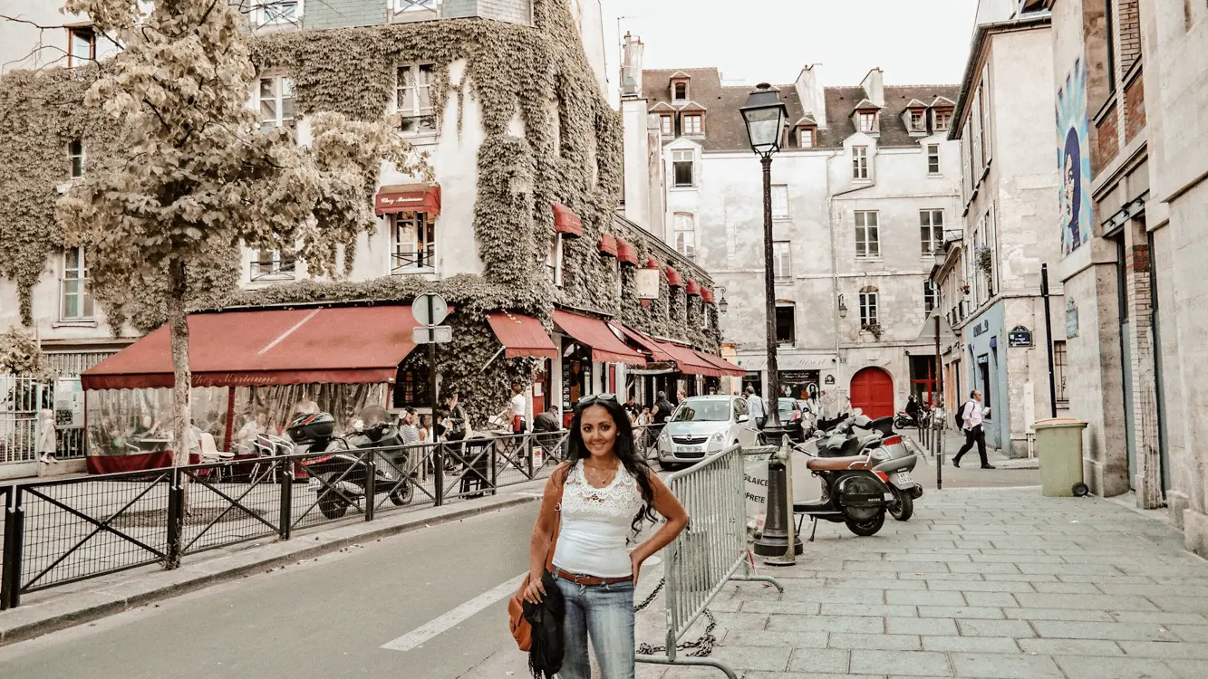 3 to 4 days in Paris itinerary Best Things to do in Paris Chic Style Fashion Travel Blog Le Marais