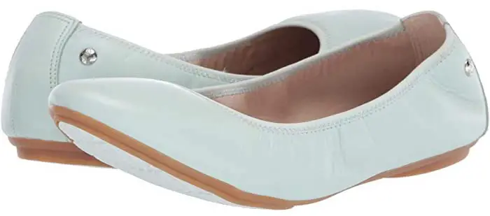 Travel Shoes Most Comfortable Ballet Flats For Travel Walking Work Streetstyle Parisian Flats Paris Chic Style Best Ballet Flats French Shoes Hush Puppies Chaste Cute Dressy Flats