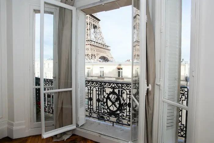 Romantic Airbnb In Paris With Eiffel Tower View Balcony Parisian Street Paris Apartment Paris Chic Style