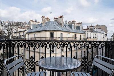 Bonséjour Montmartre Best Hotel In Montmartre Where To Stay In Paris Chic Style